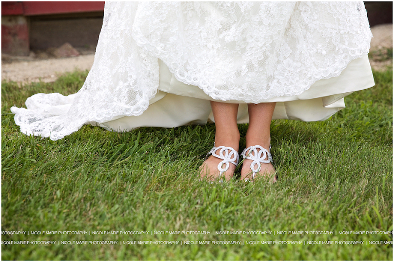 041-boots-wedding-couple-love-portrait-sioux-falls-sd-la-crescent-mn-photography