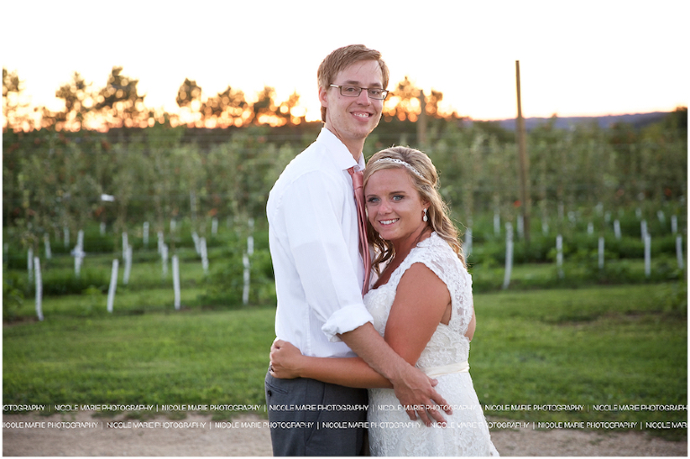 093-boots-wedding-couple-love-portrait-sioux-falls-sd-la-crescent-mn-photography