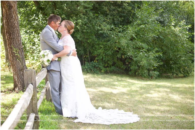 018-perry-wedding-couple-love-portrait-sioux-falls-sd-photography