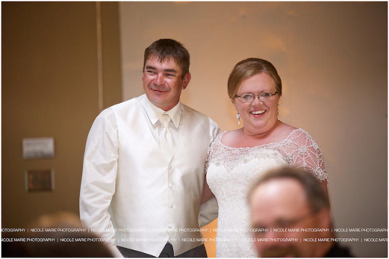 040-perry-wedding-couple-love-portrait-sioux-falls-sd-photography