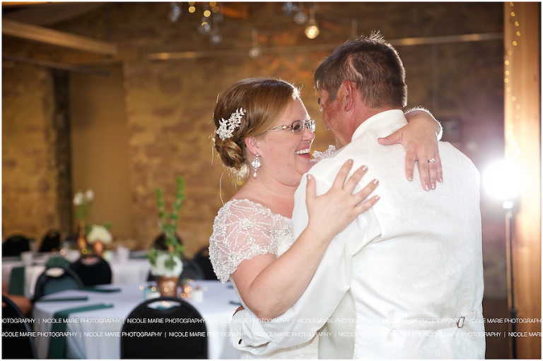 043-perry-wedding-couple-love-portrait-sioux-falls-sd-photography