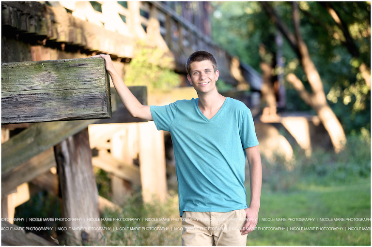 014-mason-senior-boy-downtown-bridge-portrait-session-sioux-falls-sd