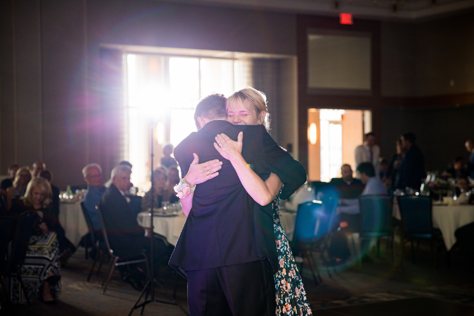 Rogers-cathedral-hilton-garden-inn-downtown-church-wedding-photographer-couple-love-sioux-falls-sd-photography