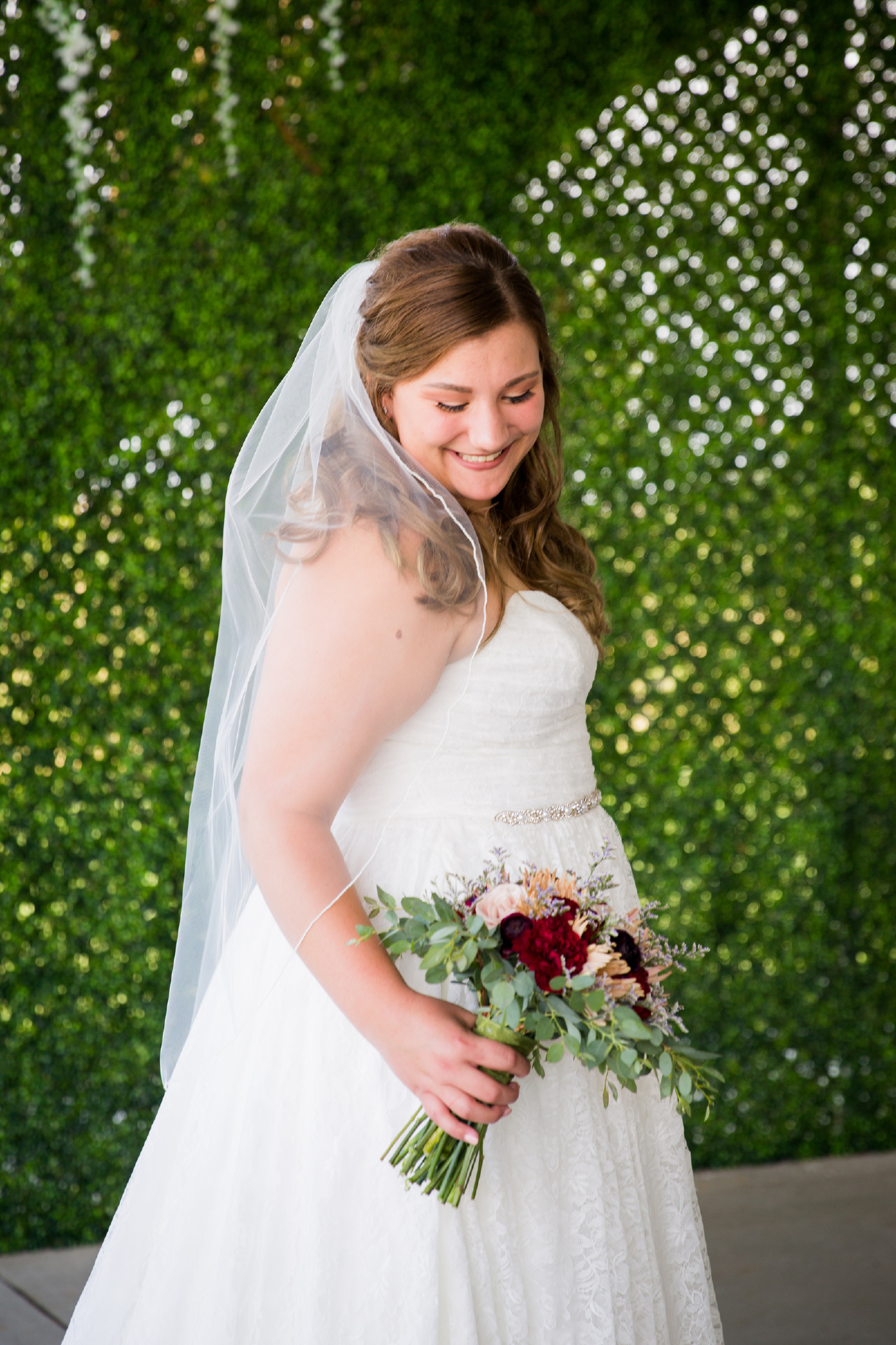 Twedt-wedding-blue-haven-barn-and-gardens-nature-photographer-couple-sioux-falls-sd-photography
