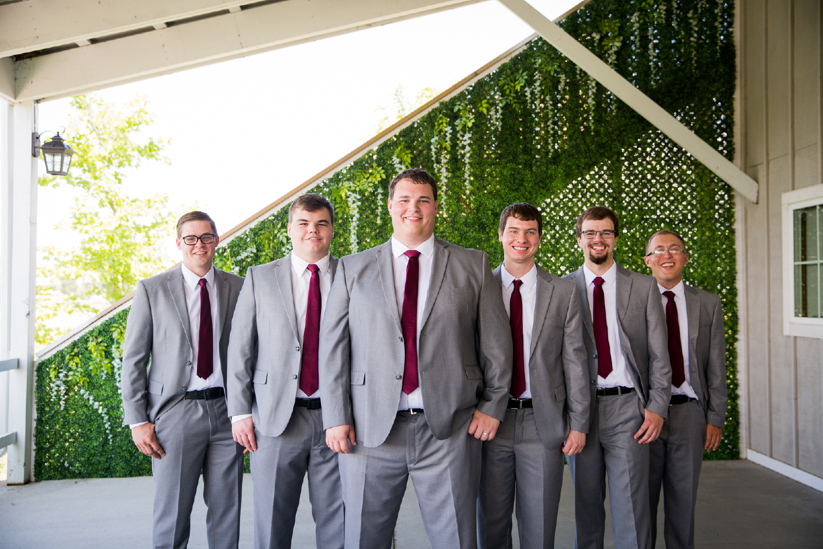 Twedt-wedding-blue-haven-barn-and-gardens-nature-photographer-couple-sioux-falls-sd-photography