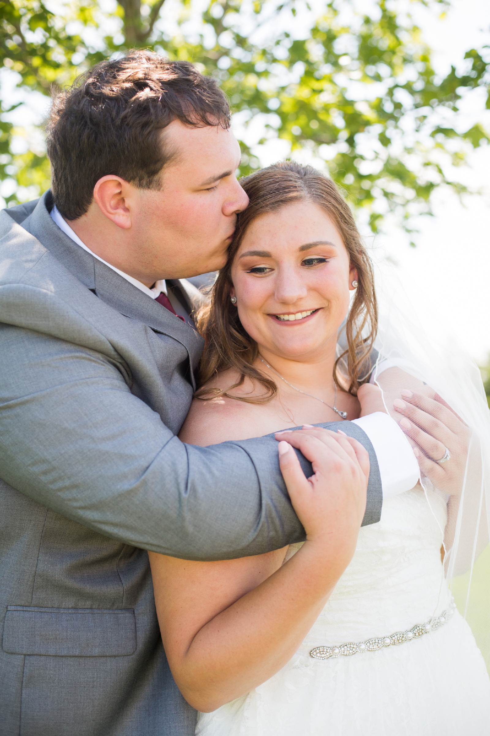 Twedt-wedding-blue-haven-barn-and-gardens-nature-photographer-couple-sioux-falls-sd-photography