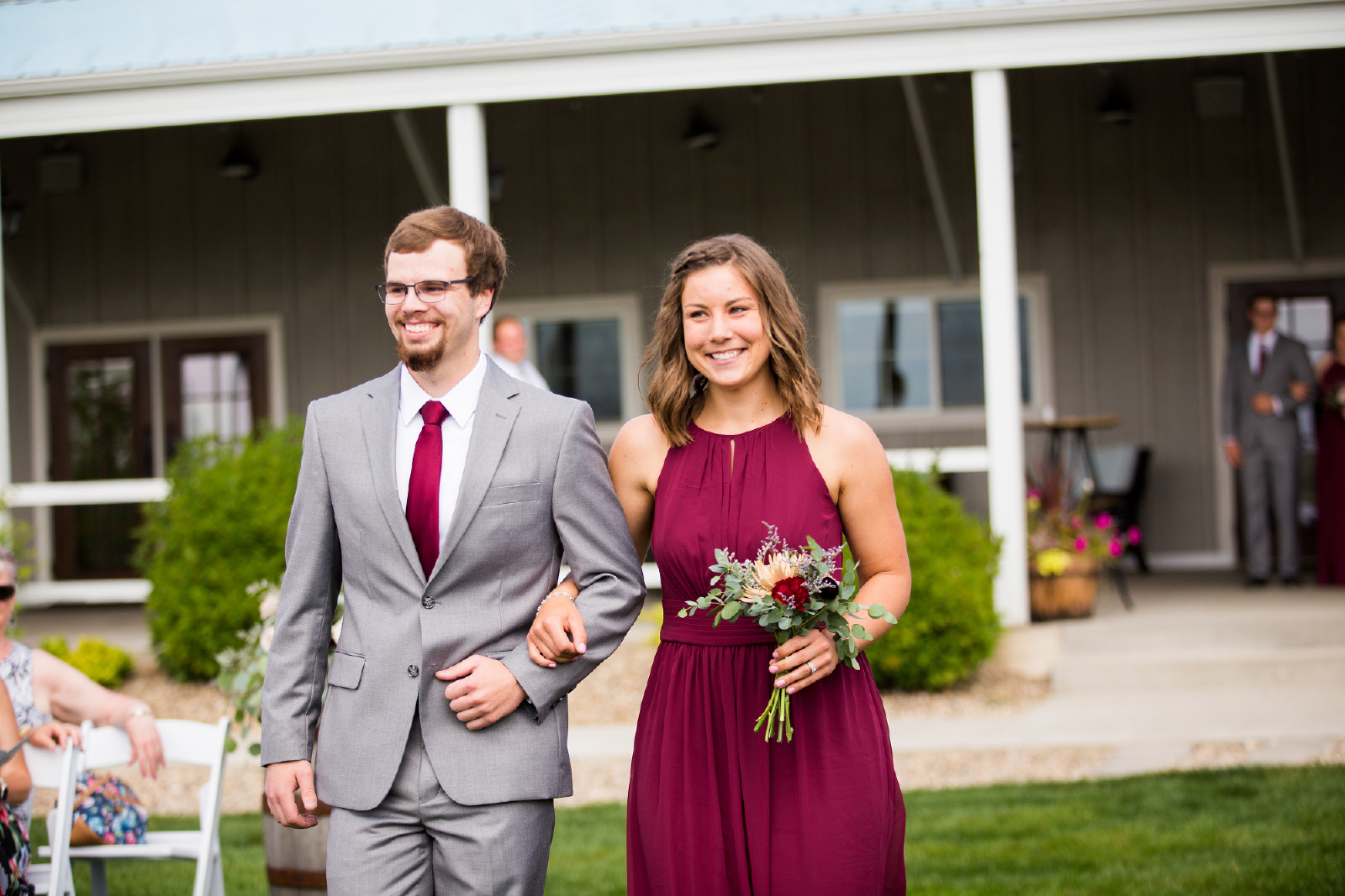 Twedt-wedding-blue-haven-barn-and-gardens-nature-photographer-couple-sioux-falls-sd-photography