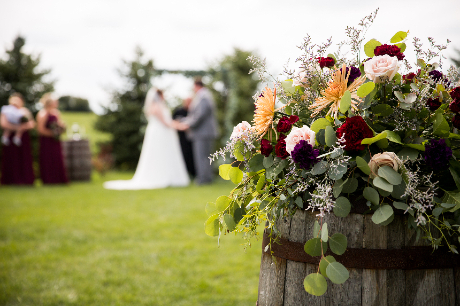 Twedt-wedding-blue-haven-barn-and-gardens-nature-photographer-couple-sioux-falls-sd-photography