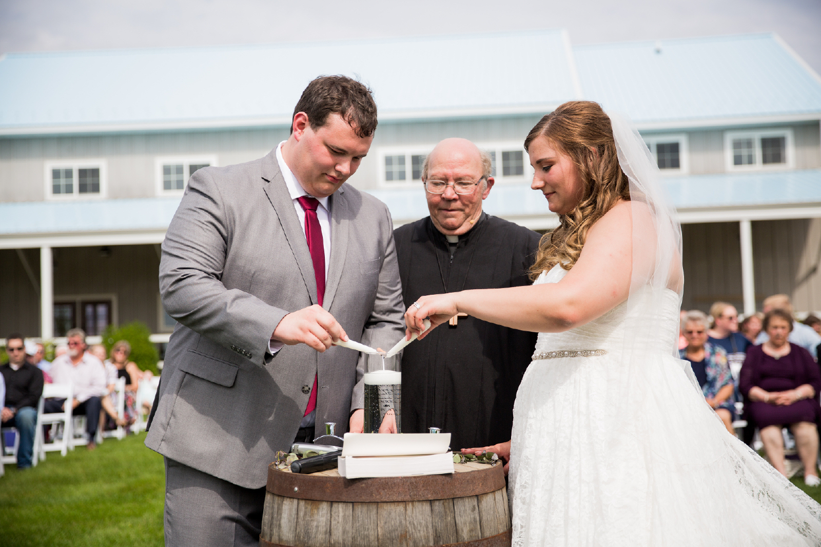 Twedt-wedding-blue-haven-barn-and-gardens-nature-photographer-couple-sioux-falls-sd-photography
