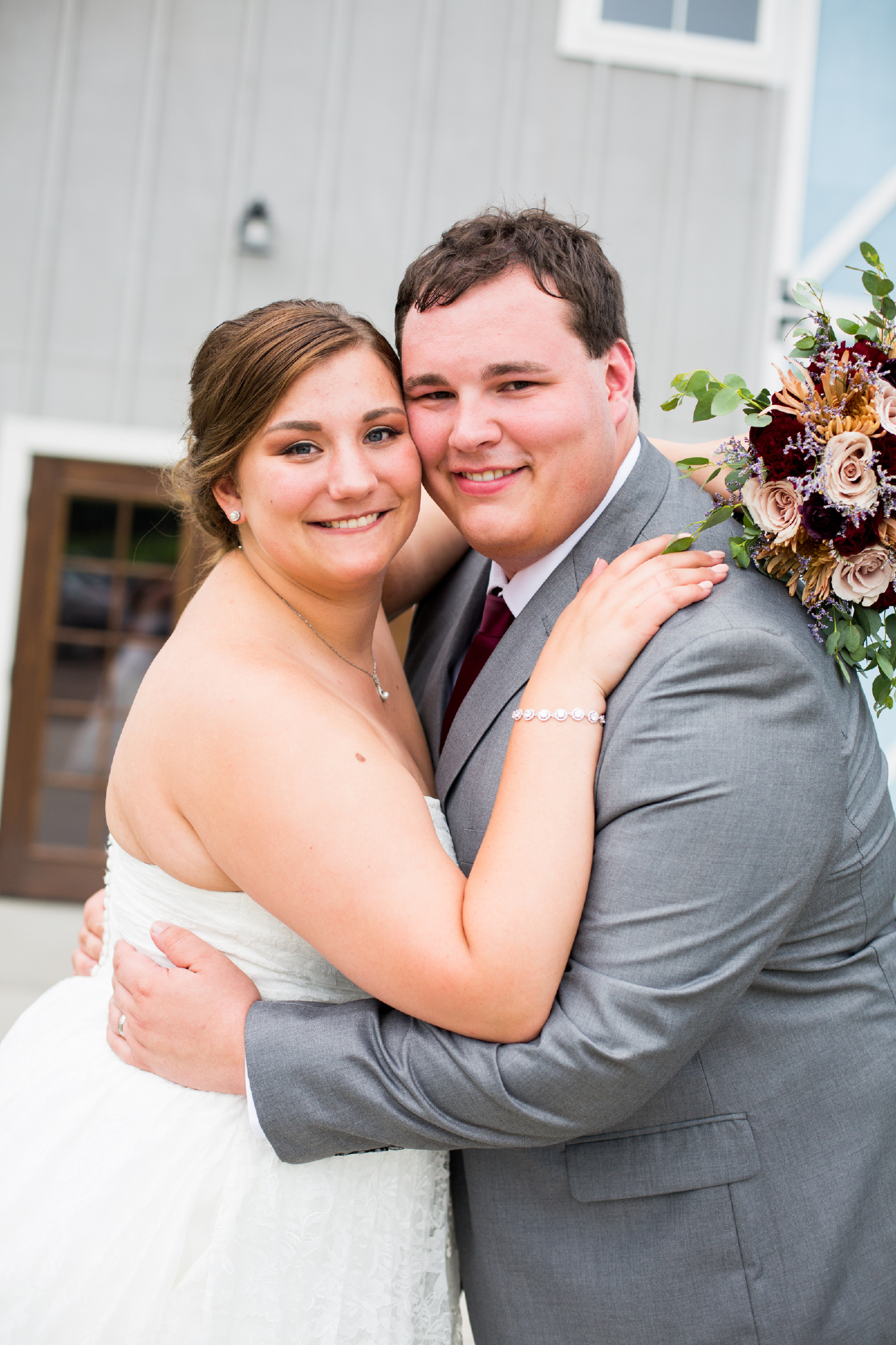 Twedt-wedding-blue-haven-barn-and-gardens-nature-photographer-couple-sioux-falls-sd-photography