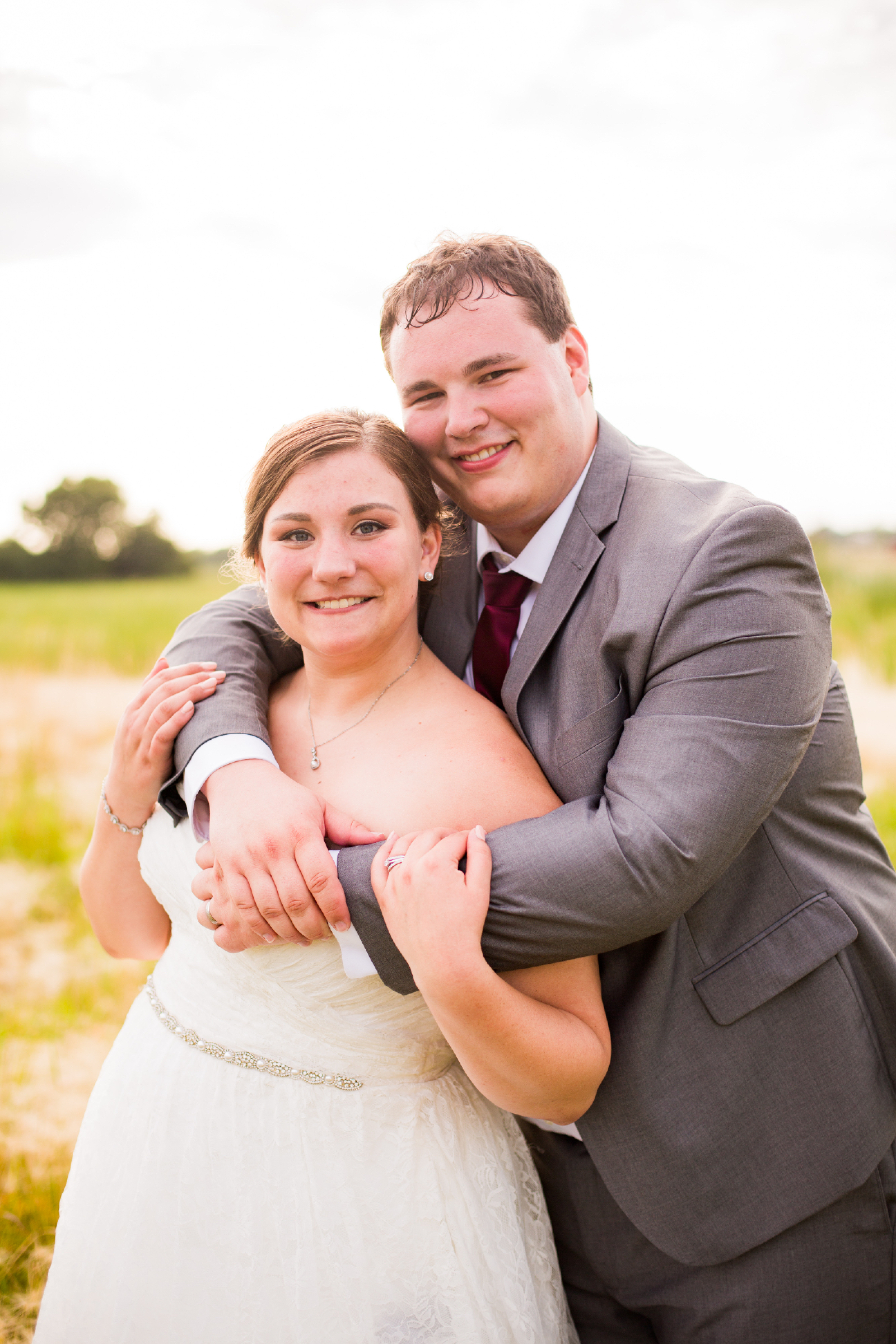 Twedt-wedding-blue-haven-barn-and-gardens-nature-photographer-couple-sioux-falls-sd-photography