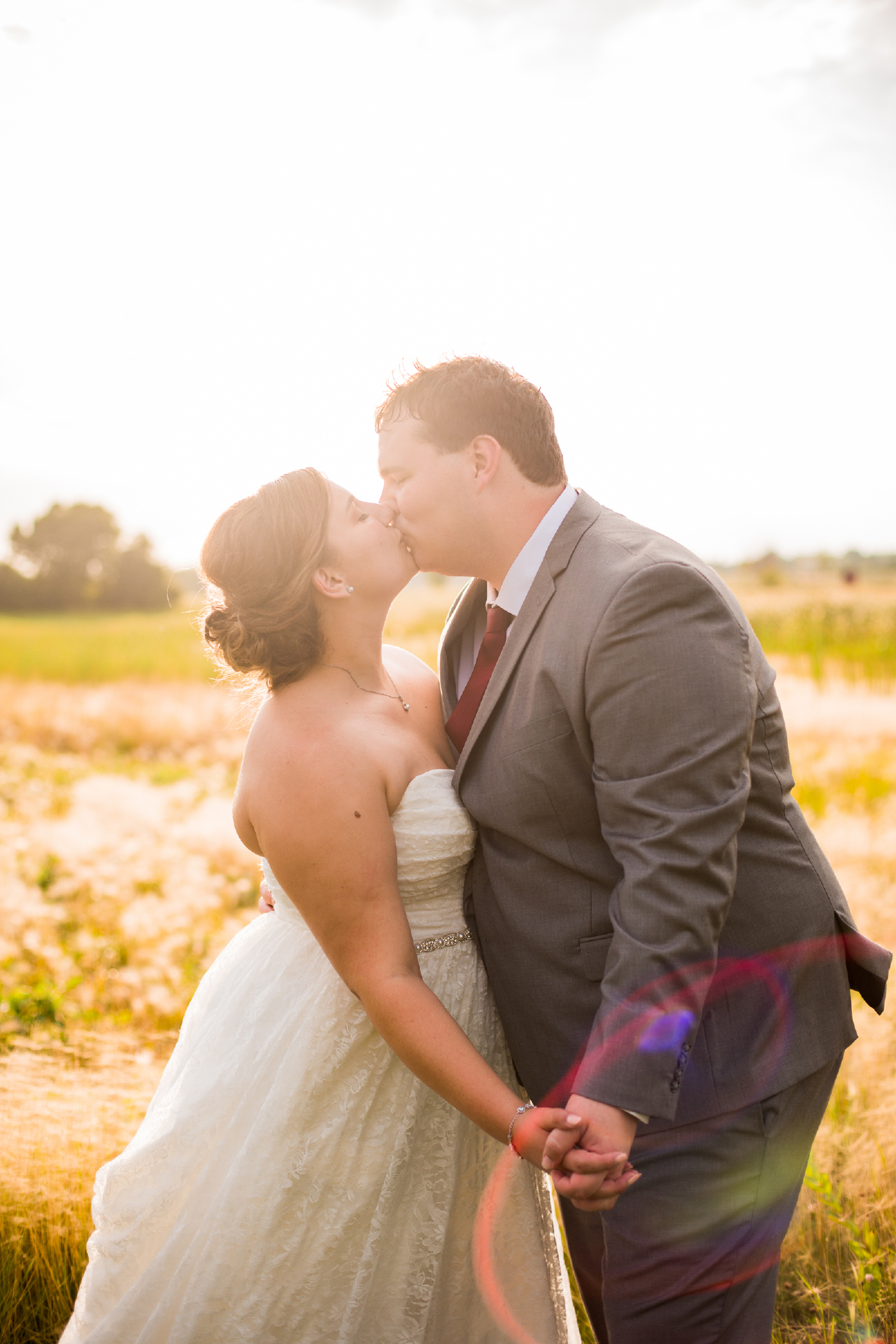Twedt-wedding-blue-haven-barn-and-gardens-nature-photographer-couple-sioux-falls-sd-photography
